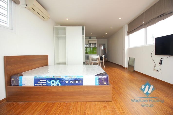 Penthouse aparment for rent in Tay Ho with stunning Westlake view